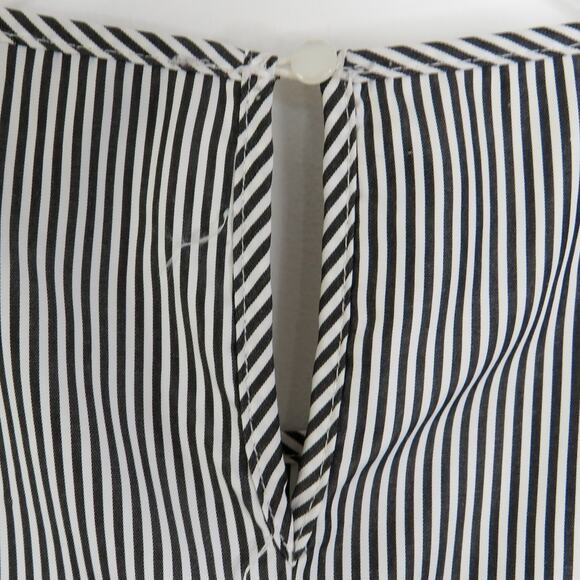 Kontrol Contemporary Gray & White Ruffle Sleeve Striped Blouse Medium Preppy - Picture 5 of 6